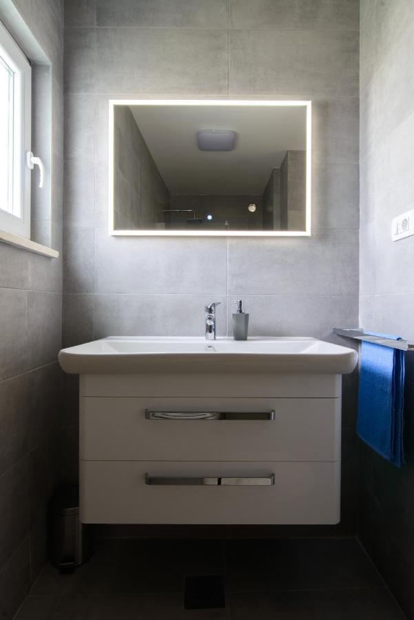 Apartments Pelja Trogir Exterior photo