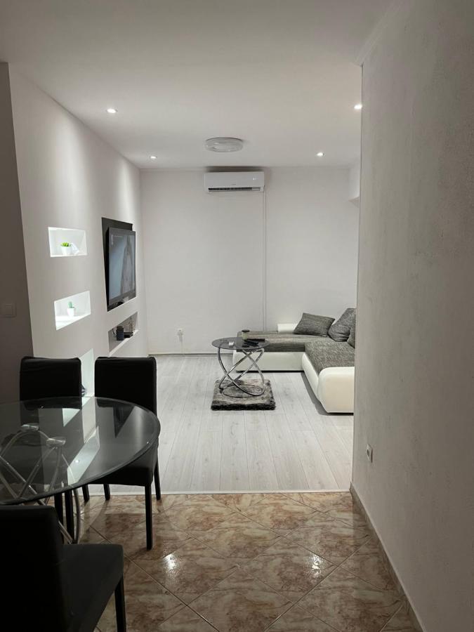 Apartments Pelja Trogir Exterior photo