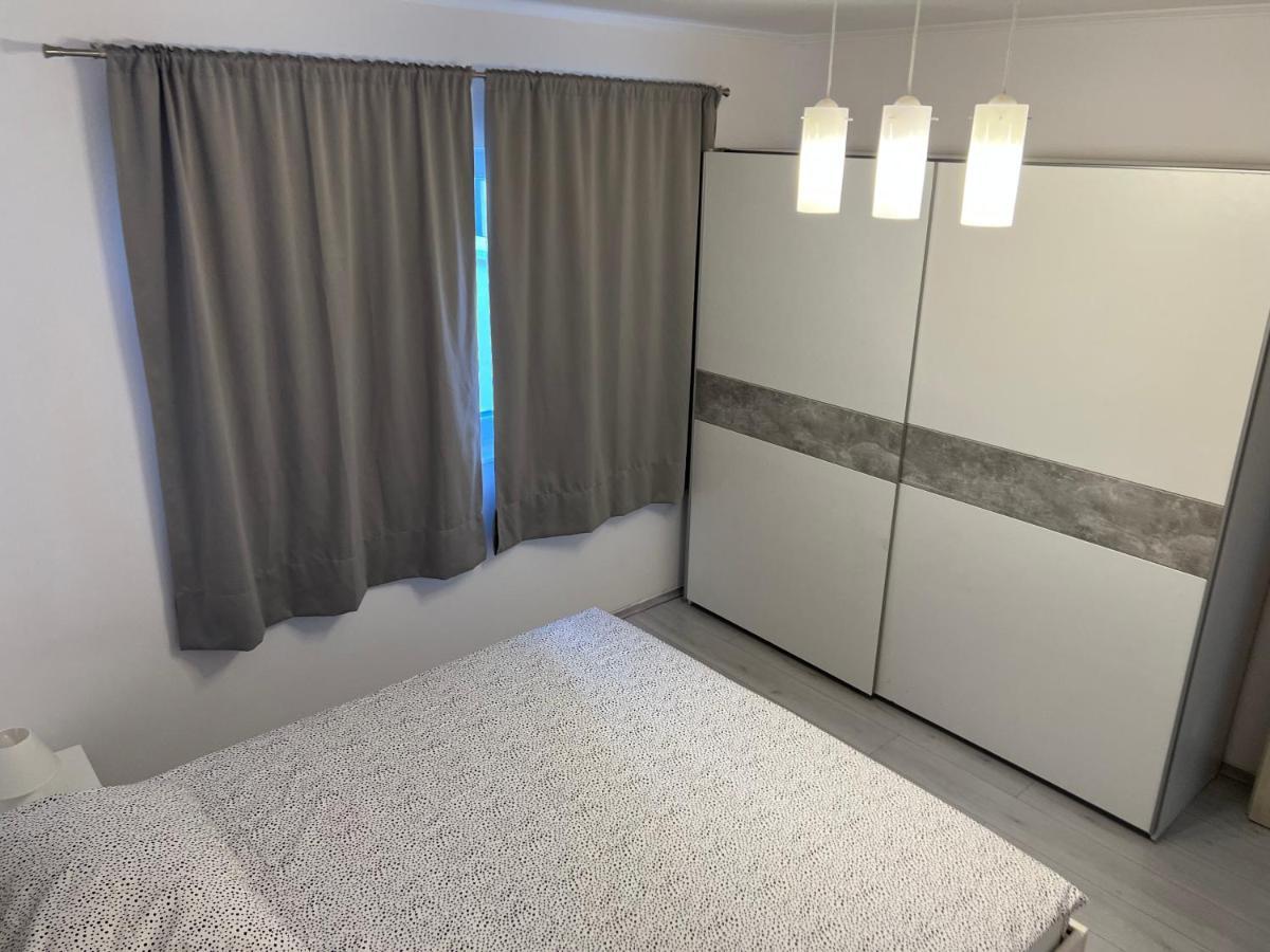 Apartments Pelja Trogir Exterior photo